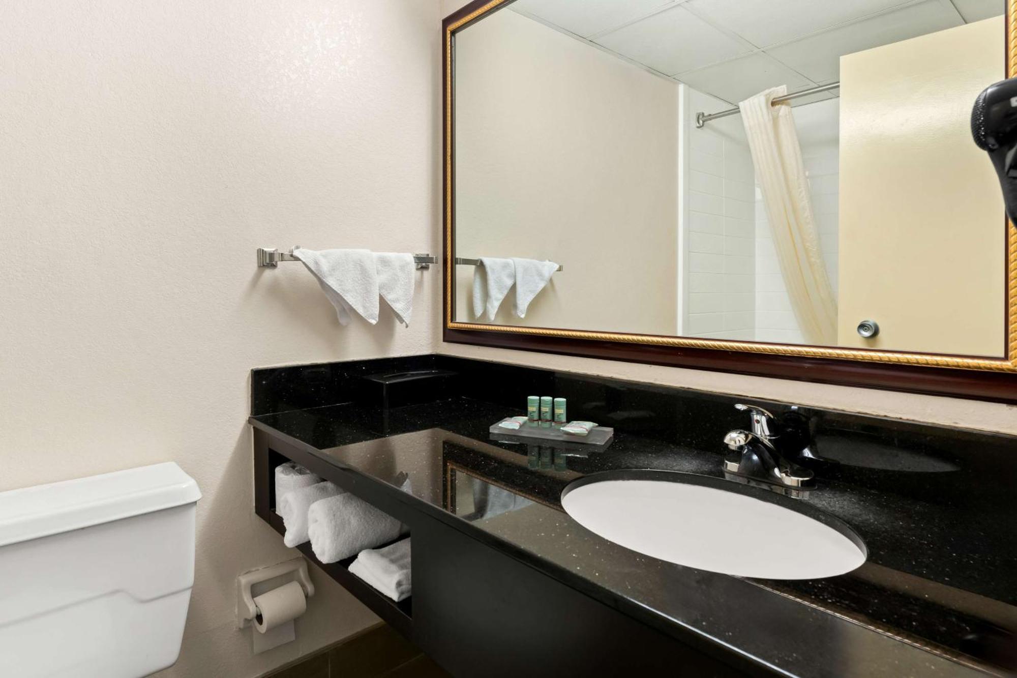 מאקון Best Western Riverside Inn מראה חיצוני תמונה